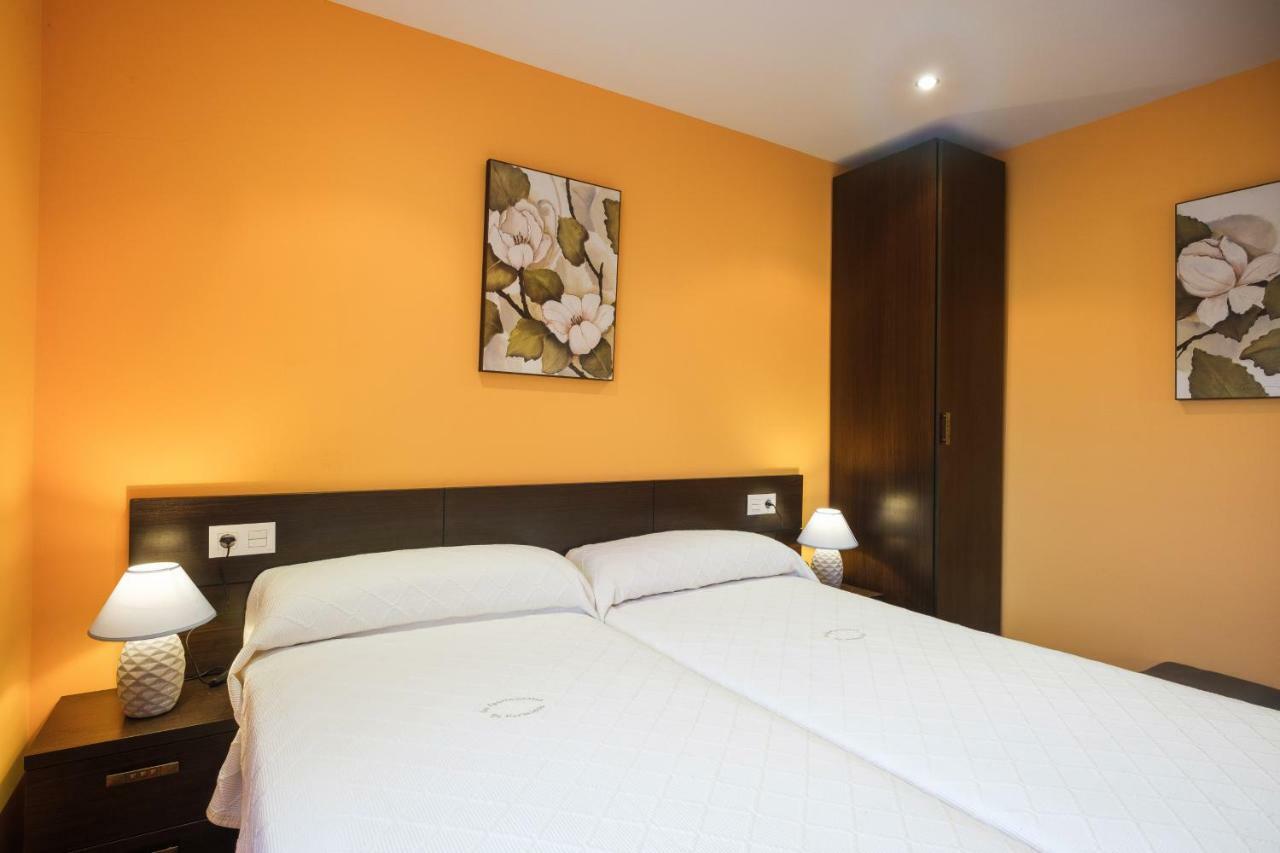 Apartamentos De Herminia Manzaneda  Екстериор снимка