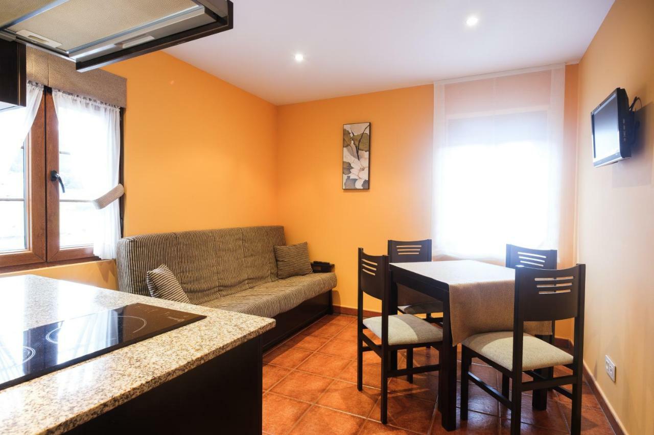 Apartamentos De Herminia Manzaneda  Екстериор снимка