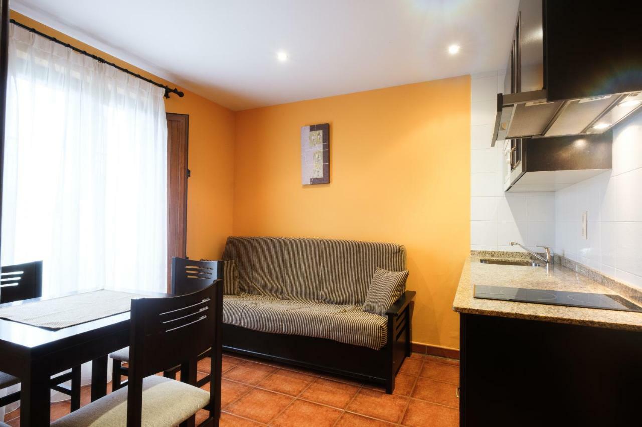 Apartamentos De Herminia Manzaneda  Екстериор снимка